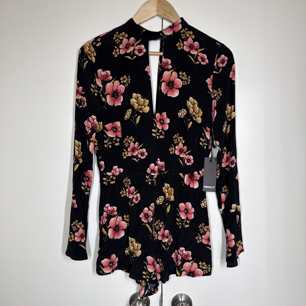 Forever 21 NWT Women's Sz M Floral Long Sleeve Open Back Romper Sexy Country
